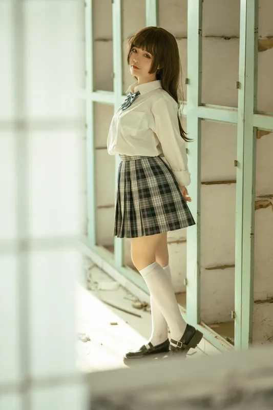 桃良JK [20P] - 桃良阿宅