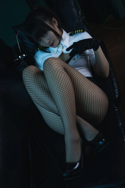 女警 - 洛璃 LoLiSAMA
